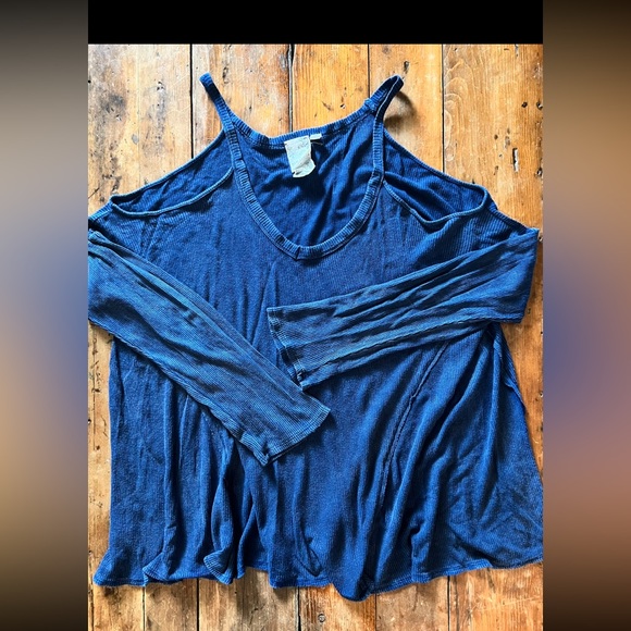 Blu Pepper, Cut Out Shoulder, Oversized, Flowy, lightweight, Denim Blue, Sweater - Picture 2 of 4